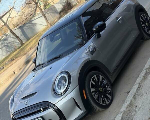 Сірий Міні Hatch, об'ємом двигуна 0 л та пробігом 600 тис. км за 23000 $, фото 8 на Automoto.ua