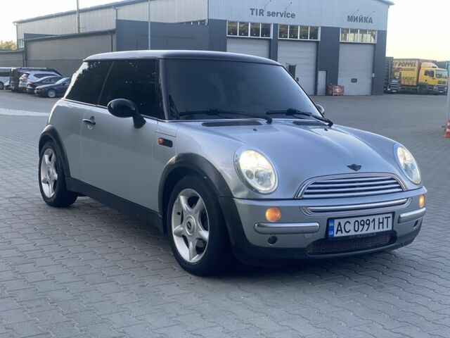 Серый Мини Hatch, объемом двигателя 1.6 л и пробегом 250 тыс. км за 3800 $, фото 1 на Automoto.ua