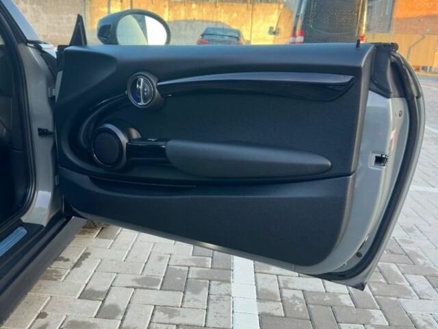 Серый Мини Hatch, объемом двигателя 1.5 л и пробегом 28 тыс. км за 19500 $, фото 17 на Automoto.ua