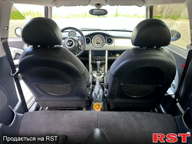 Синий Мини Hatch, объемом двигателя 1.6 л и пробегом 250 тыс. км за 5250 $, фото 7 на Automoto.ua