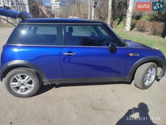 Синій Міні Hatch, об'ємом двигуна 1.6 л та пробігом 137 тис. км за 6700 $, фото 10 на Automoto.ua