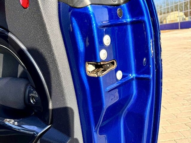 Синій Міні Hatch, об'ємом двигуна 1.6 л та пробігом 188 тис. км за 4150 $, фото 6 на Automoto.ua