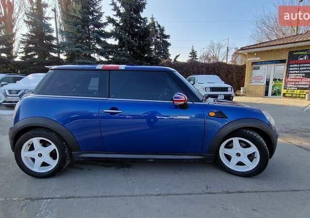 Синий Мини Hatch, объемом двигателя 1.6 л и пробегом 149 тыс. км за 6900 $, фото 2 на Automoto.ua