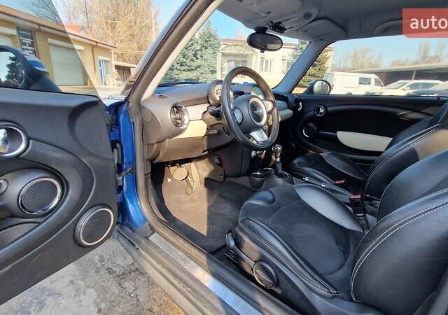 Синий Мини Hatch, объемом двигателя 1.6 л и пробегом 149 тыс. км за 6700 $, фото 11 на Automoto.ua