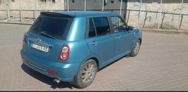 Синий Мини Hatch, объемом двигателя 1 л и пробегом 250 тыс. км за 3210 $, фото 2 на Automoto.ua