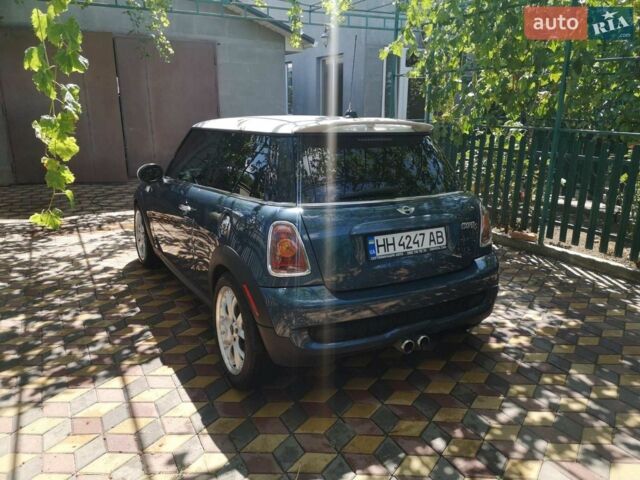 Синий Мини Hatch, объемом двигателя 1.6 л и пробегом 180 тыс. км за 7500 $, фото 1 на Automoto.ua