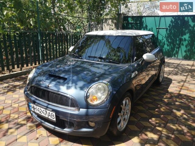 Синий Мини Hatch, объемом двигателя 1.6 л и пробегом 180 тыс. км за 7500 $, фото 3 на Automoto.ua