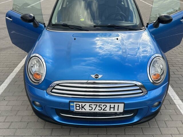 Синій Міні Hatch, об'ємом двигуна 1.6 л та пробігом 185 тис. км за 6000 $, фото 3 на Automoto.ua