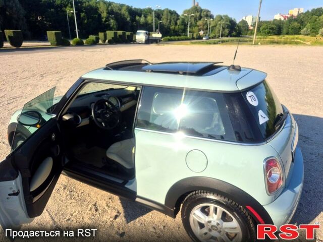 Синий Мини Hatch, объемом двигателя 1.6 л и пробегом 123 тыс. км за 7500 $, фото 6 на Automoto.ua