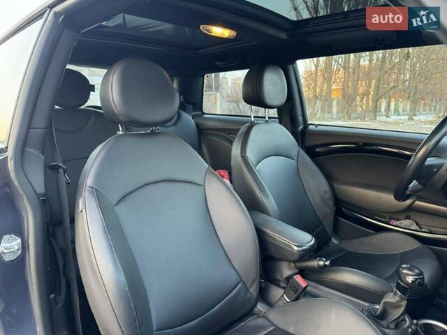Синий Мини Hatch, объемом двигателя 1.6 л и пробегом 189 тыс. км за 6500 $, фото 14 на Automoto.ua