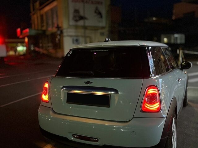 Синий Мини Hatch, объемом двигателя 1.6 л и пробегом 200 тыс. км за 8600 $, фото 6 на Automoto.ua