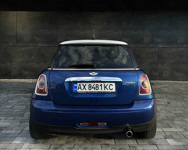 Синий Мини Hatch, объемом двигателя 1.6 л и пробегом 113 тыс. км за 8200 $, фото 2 на Automoto.ua
