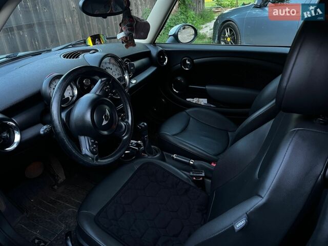 Синий Мини Hatch, объемом двигателя 1.6 л и пробегом 200 тыс. км за 8600 $, фото 7 на Automoto.ua