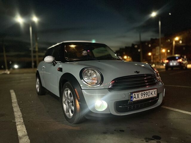 Синій Міні Hatch, об'ємом двигуна 1.6 л та пробігом 200 тис. км за 8900 $, фото 1 на Automoto.ua