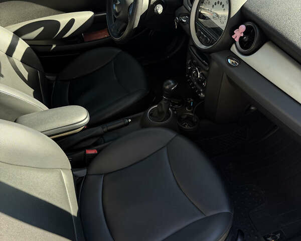 Синий Мини Hatch, объемом двигателя 1.6 л и пробегом 113 тыс. км за 8200 $, фото 15 на Automoto.ua