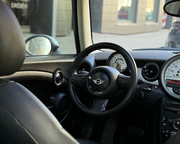 Синий Мини Hatch, объемом двигателя 1.6 л и пробегом 113 тыс. км за 8200 $, фото 12 на Automoto.ua