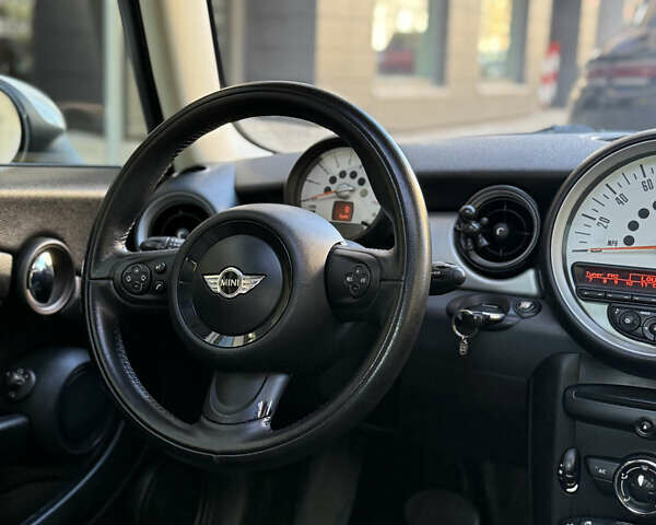 Синий Мини Hatch, объемом двигателя 1.6 л и пробегом 113 тыс. км за 8500 $, фото 11 на Automoto.ua