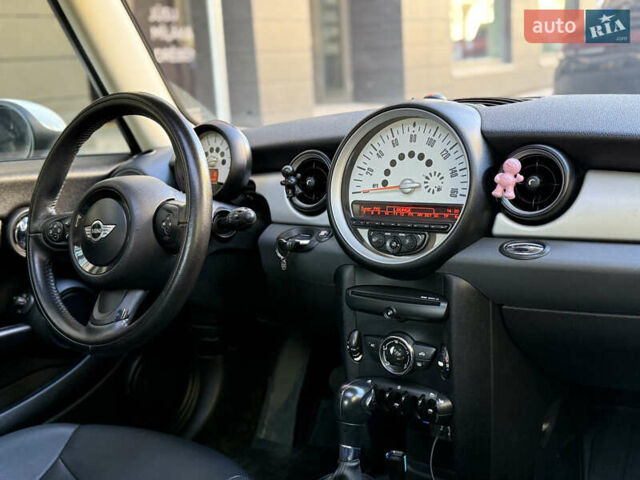 Синий Мини Hatch, объемом двигателя 1.6 л и пробегом 113 тыс. км за 8200 $, фото 14 на Automoto.ua