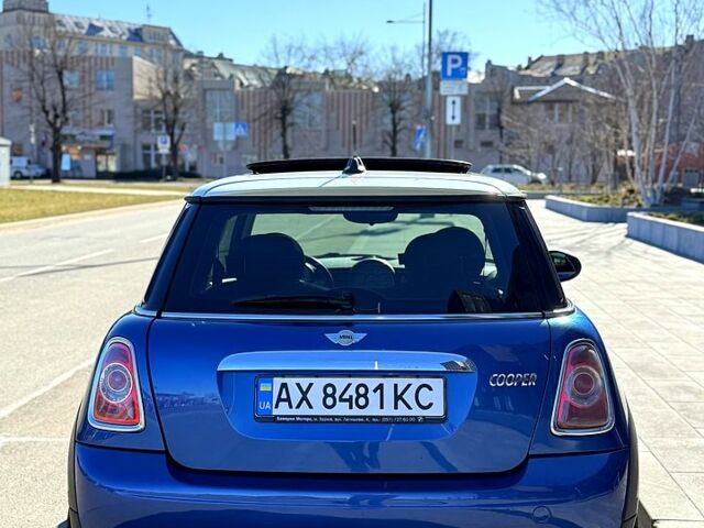 Синій Міні Hatch, об'ємом двигуна 1.6 л та пробігом 113 тис. км за 8900 $, фото 1 на Automoto.ua