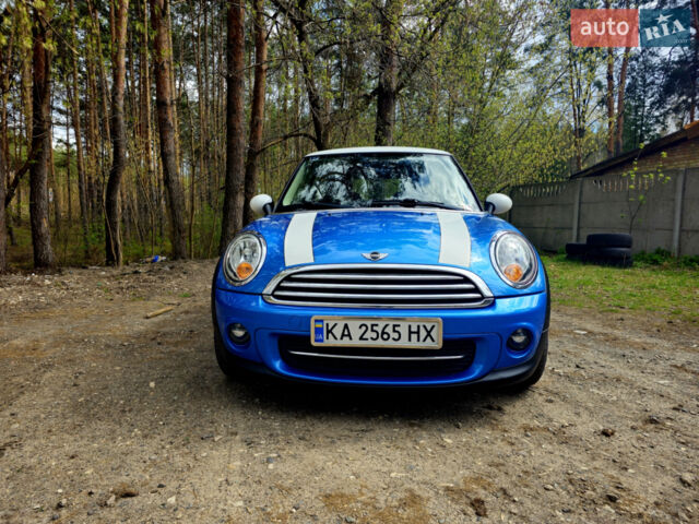 Синий Мини Hatch, объемом двигателя 1.6 л и пробегом 178 тыс. км за 9000 $, фото 1 на Automoto.ua