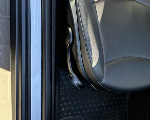 Синий Мини Hatch, объемом двигателя 1.6 л и пробегом 113 тыс. км за 8500 $, фото 16 на Automoto.ua