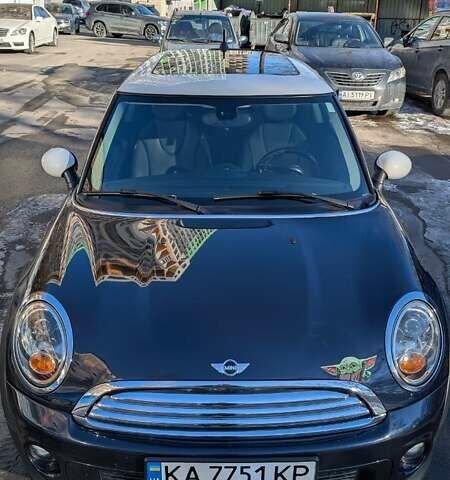 Синий Мини Hatch, объемом двигателя 1.6 л и пробегом 133 тыс. км за 9300 $, фото 1 на Automoto.ua