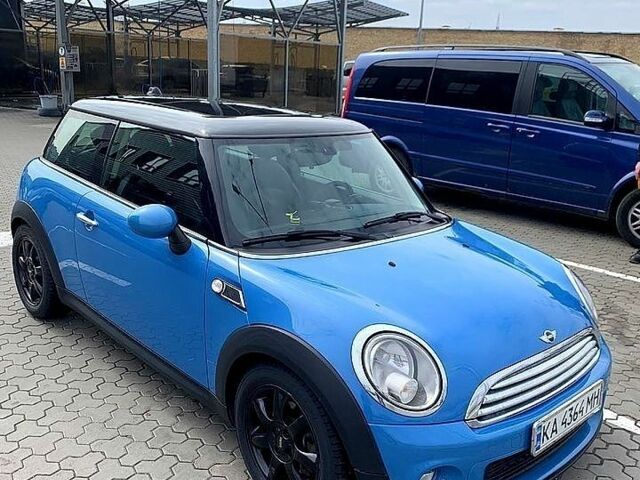 Синій Міні Hatch, об'ємом двигуна 1.6 л та пробігом 172 тис. км за 9000 $, фото 3 на Automoto.ua