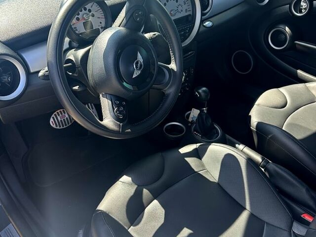 Синий Мини Hatch, объемом двигателя 1.6 л и пробегом 137 тыс. км за 8500 $, фото 5 на Automoto.ua