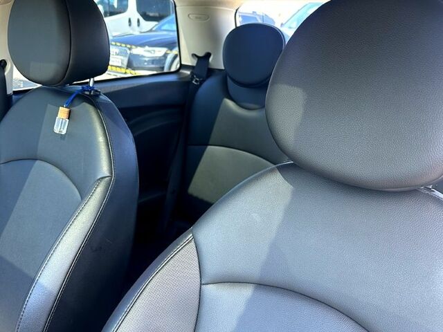 Синий Мини Hatch, объемом двигателя 1.6 л и пробегом 137 тыс. км за 8500 $, фото 6 на Automoto.ua