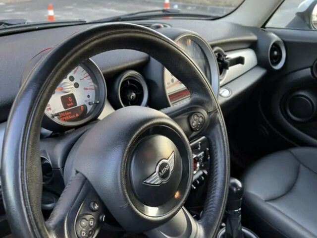 Синій Міні Hatch, об'ємом двигуна 1.6 л та пробігом 160 тис. км за 10999 $, фото 9 на Automoto.ua