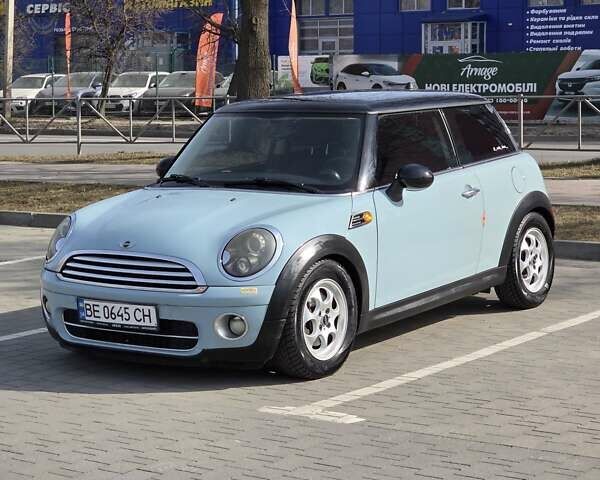 Синий Мини Hatch, объемом двигателя 1.6 л и пробегом 152 тыс. км за 6999 $, фото 1 на Automoto.ua