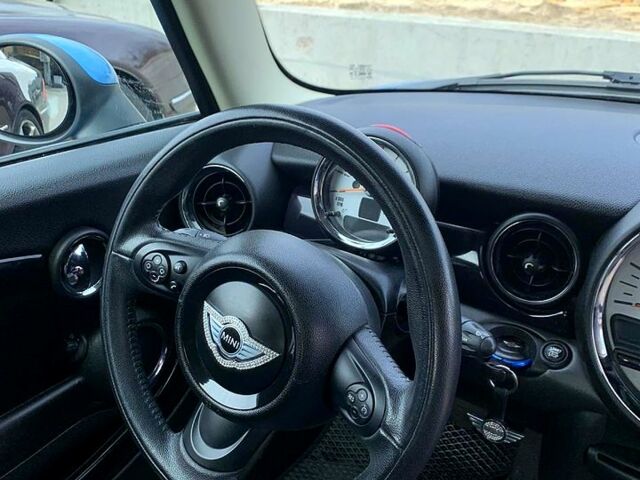 Синий Мини Hatch, объемом двигателя 1.6 л и пробегом 172 тыс. км за 9000 $, фото 5 на Automoto.ua