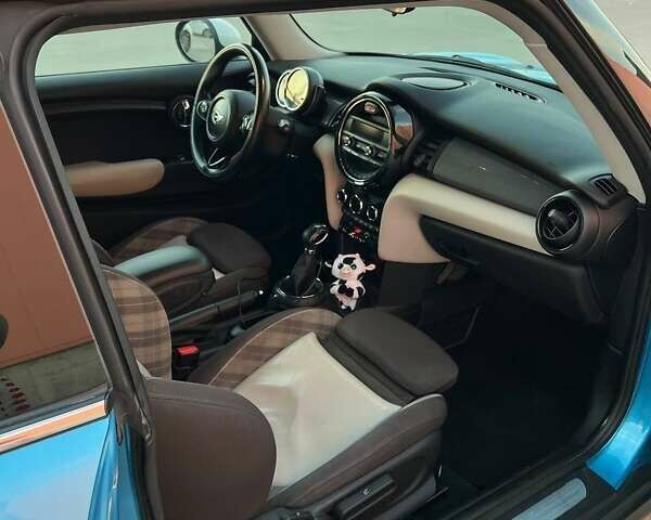 Синій Міні Hatch, об'ємом двигуна 1.5 л та пробігом 171 тис. км за 9000 $, фото 5 на Automoto.ua