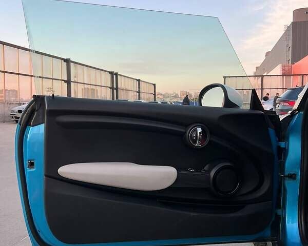 Синій Міні Hatch, об'ємом двигуна 1.5 л та пробігом 171 тис. км за 9000 $, фото 8 на Automoto.ua