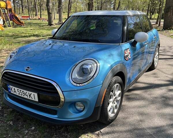 Синий Мини Hatch, объемом двигателя 1.5 л и пробегом 150 тыс. км за 12100 $, фото 1 на Automoto.ua
