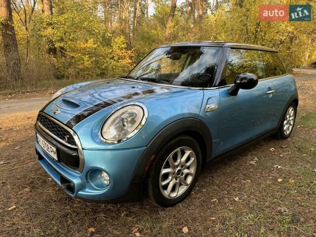 Синій Міні Hatch, об'ємом двигуна 2 л та пробігом 136 тис. км за 11800 $, фото 3 на Automoto.ua