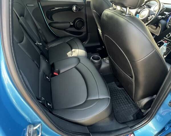 Синий Мини Hatch, объемом двигателя 1.5 л и пробегом 150 тыс. км за 12100 $, фото 14 на Automoto.ua