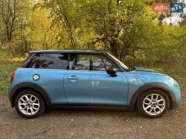 Синій Міні Hatch, об'ємом двигуна 2 л та пробігом 136 тис. км за 11800 $, фото 8 на Automoto.ua