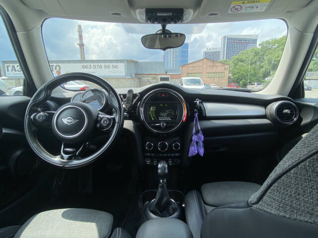 Синий Мини Hatch, объемом двигателя 1.5 л и пробегом 40 тыс. км за 18000 $, фото 3 на Automoto.ua