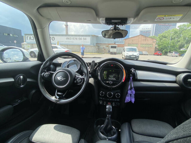 Синий Мини Hatch, объемом двигателя 1.5 л и пробегом 40 тыс. км за 18000 $, фото 4 на Automoto.ua
