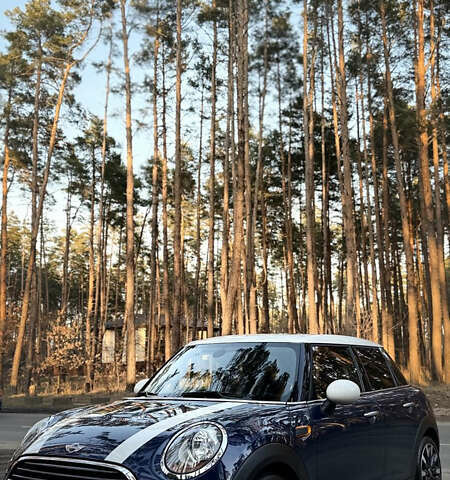 Синій Міні Hatch, об'ємом двигуна 1.5 л та пробігом 87 тис. км за 14400 $, фото 1 на Automoto.ua