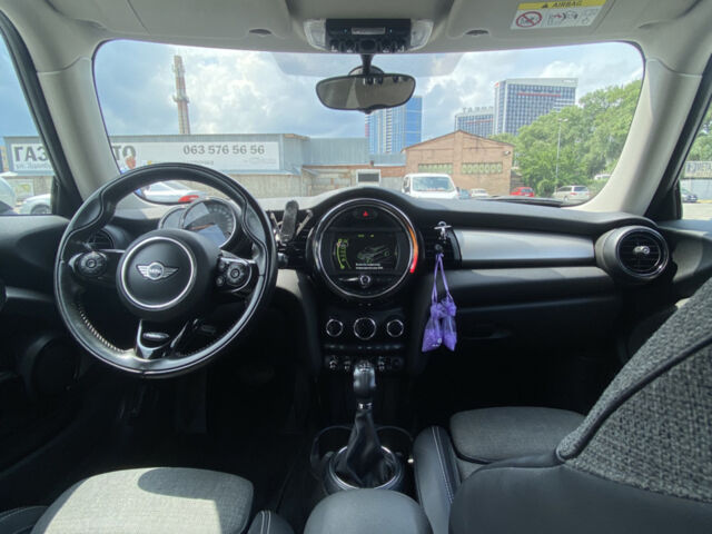 Синий Мини Hatch, объемом двигателя 1.5 л и пробегом 40 тыс. км за 18000 $, фото 3 на Automoto.ua