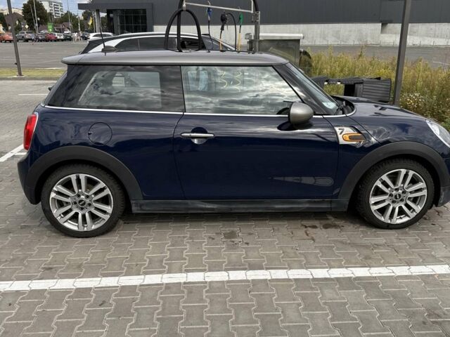 Синій Міні Hatch, об'ємом двигуна 1.5 л та пробігом 49 тис. км за 17498 $, фото 3 на Automoto.ua