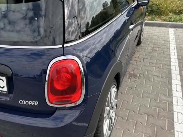 Синій Міні Hatch, об'ємом двигуна 1.5 л та пробігом 49 тис. км за 17498 $, фото 4 на Automoto.ua