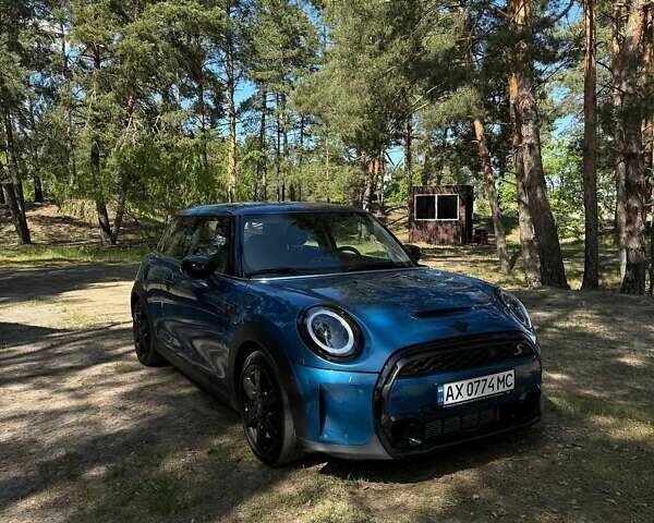 Синій Міні Hatch, об'ємом двигуна 2 л та пробігом 47 тис. км за 27000 $, фото 1 на Automoto.ua