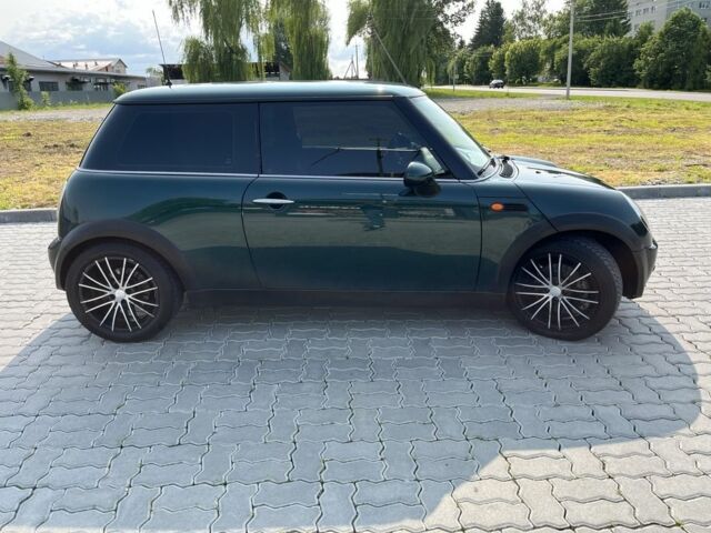 Зеленый Мини Hatch, объемом двигателя 1.6 л и пробегом 196 тыс. км за 3200 $, фото 3 на Automoto.ua