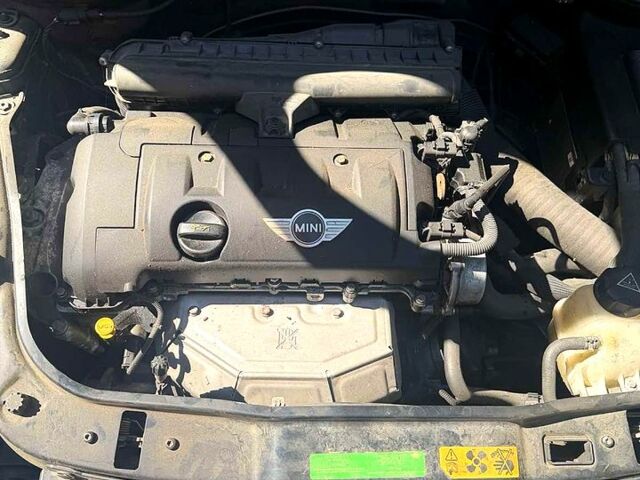 Зелений Міні Hatch, об'ємом двигуна 1.6 л та пробігом 168 тис. км за 5700 $, фото 4 на Automoto.ua
