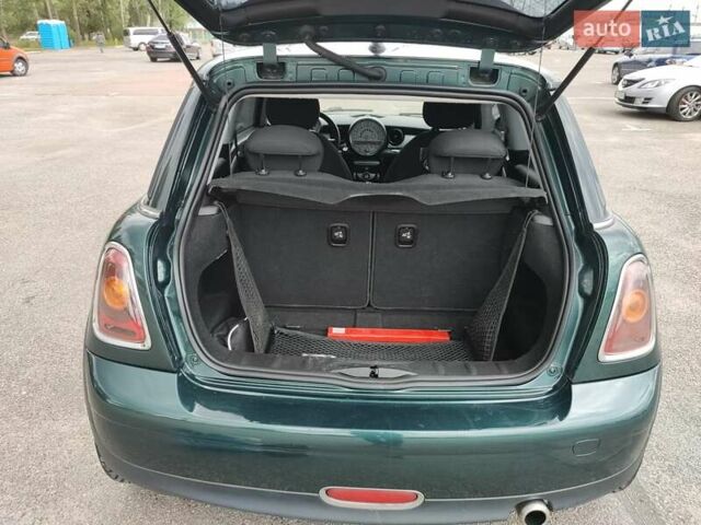 Зеленый Мини Hatch, объемом двигателя 1.56 л и пробегом 265 тыс. км за 6100 $, фото 7 на Automoto.ua