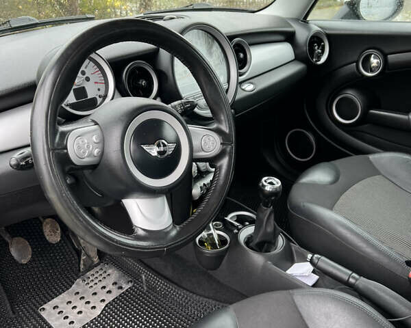 Зеленый Мини Hatch, объемом двигателя 1.6 л и пробегом 141 тыс. км за 6400 $, фото 24 на Automoto.ua