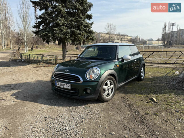 Зеленый Мини Hatch, объемом двигателя 1.6 л и пробегом 178 тыс. км за 7600 $, фото 1 на Automoto.ua